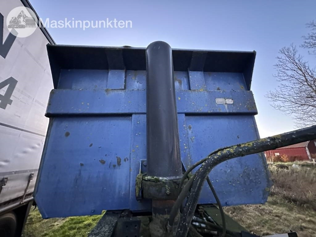 Piekabe pašizgāzējs Härryda STHFB 420 N Tipptrailer: foto 33