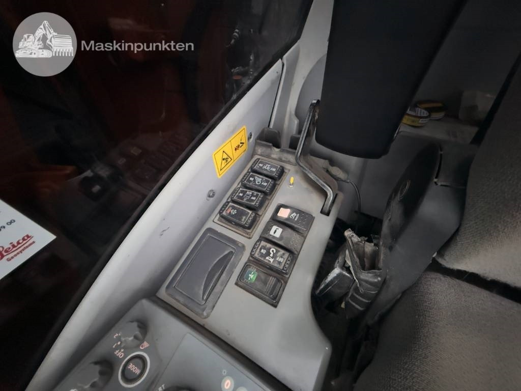Riteņu ekskavators Hitachi ZX 170 W-5 B: foto 21
