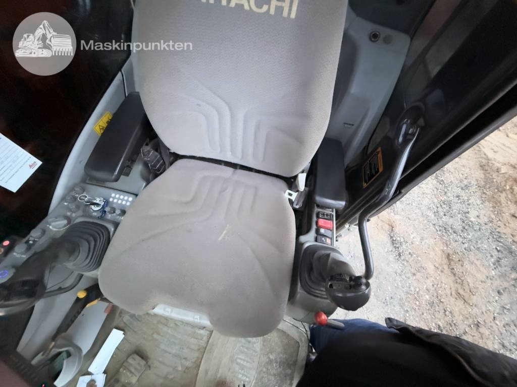 Riteņu ekskavators Hitachi ZX 170 W-5 B: foto 18