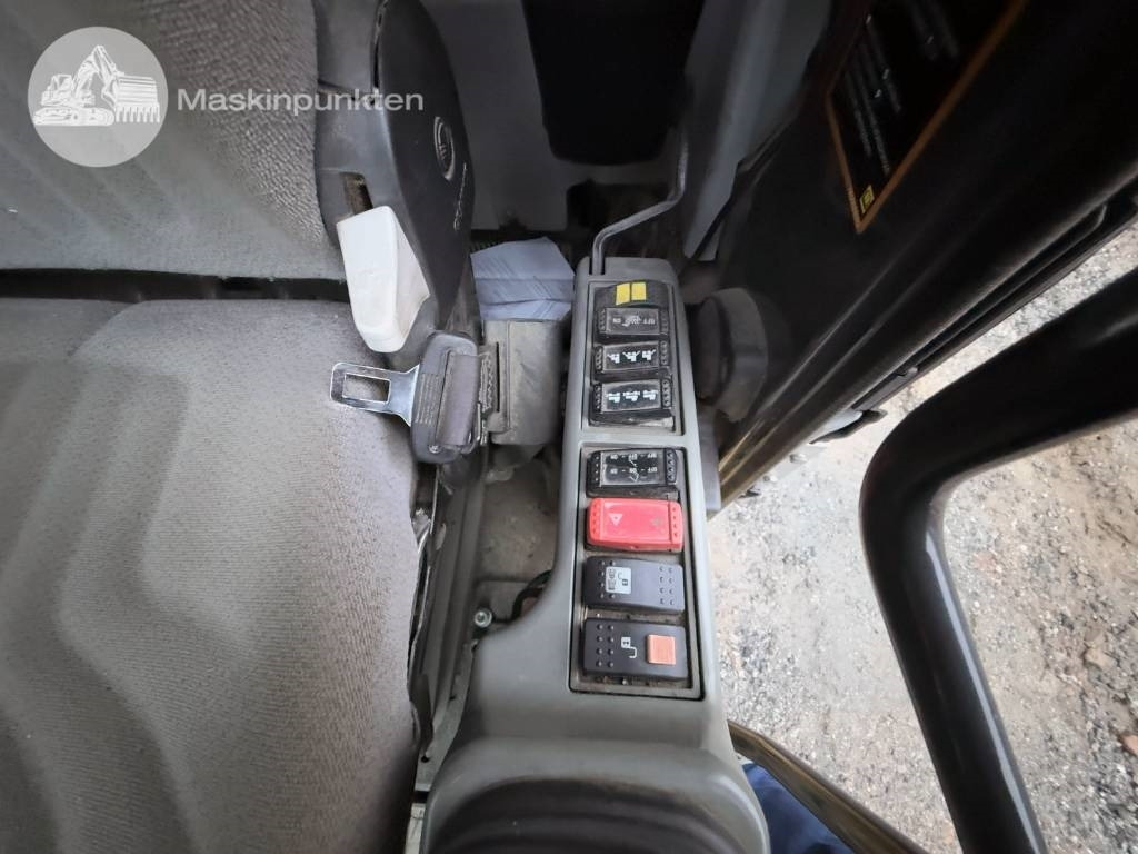 Riteņu ekskavators Hitachi ZX 170 W-5 B: foto 22