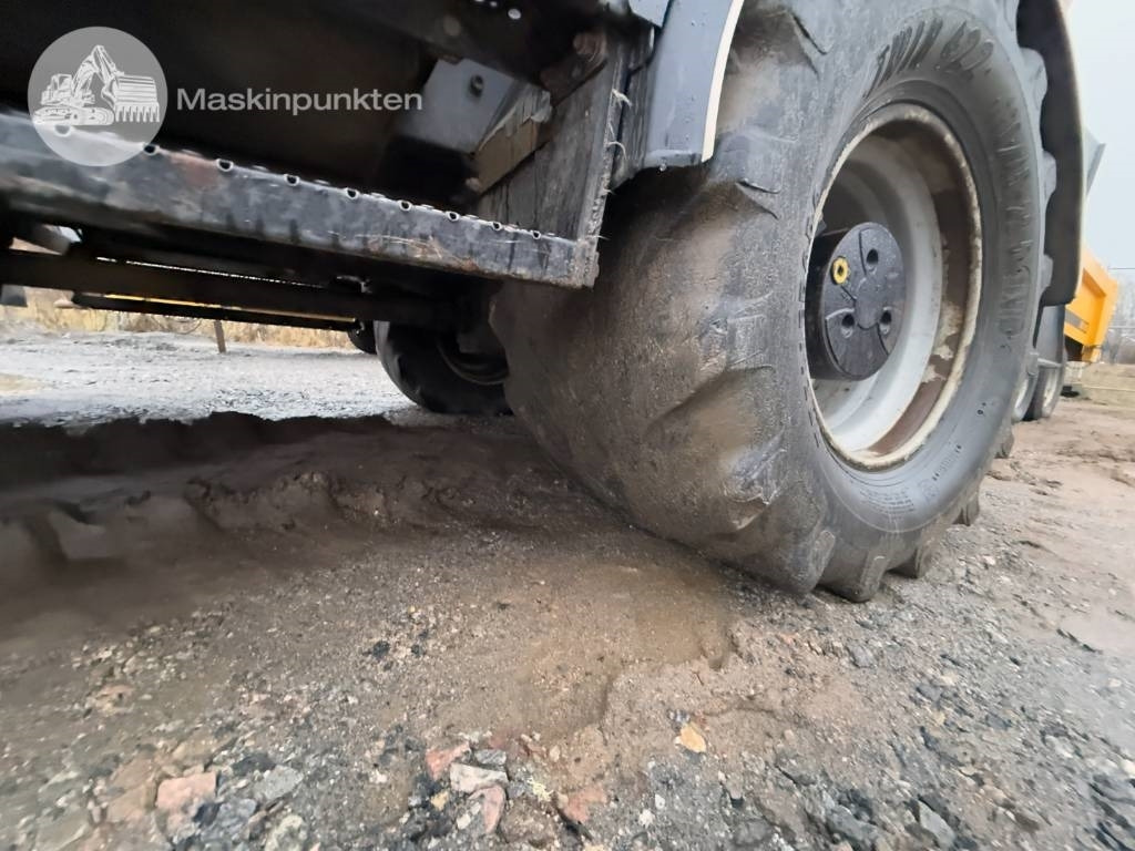 Riteņu ekskavators Hitachi ZX 170 W-5 B: foto 41