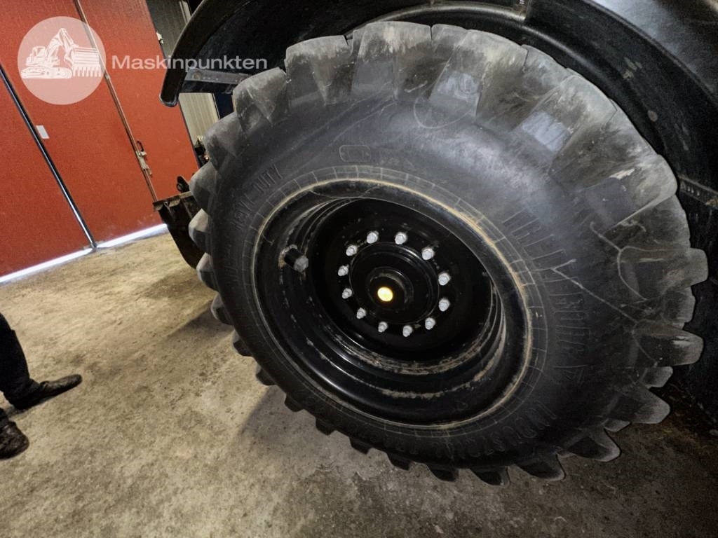 Ekskavators-iekrāvējs Huddig 1260 D: foto 28