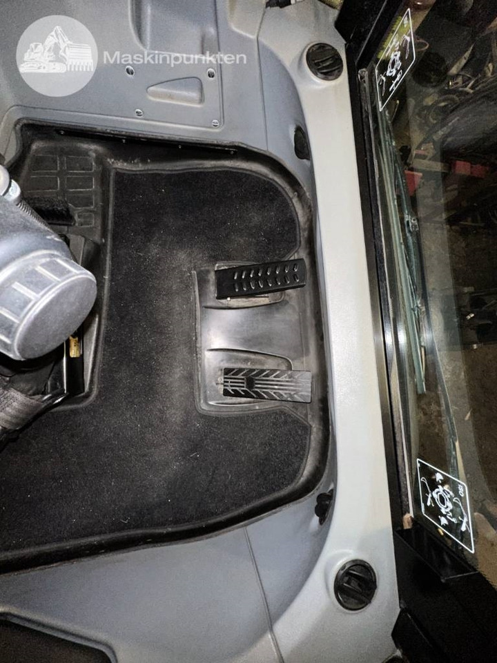 Ekskavators-iekrāvējs Huddig 1260 D: foto 23