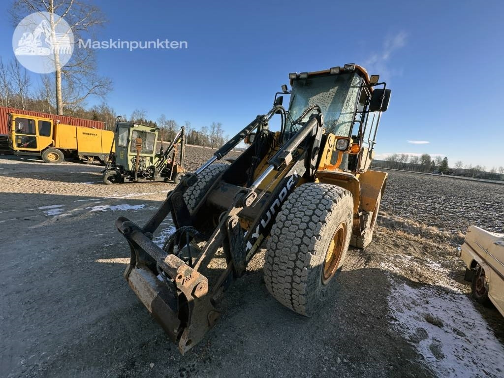 Hyundai HL 730 TM-7 - Riteņu iekrāvējs: foto 4 Hyundai HL 730 TM-7 - Riteņu iekrāvējs: foto 4