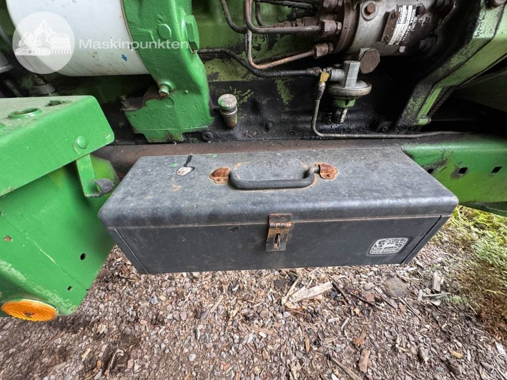 Traktors John Deere 4240 QR: foto 20