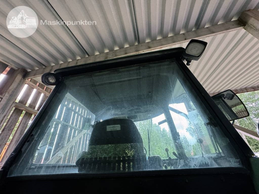 Traktors John Deere 4240 QR: foto 27