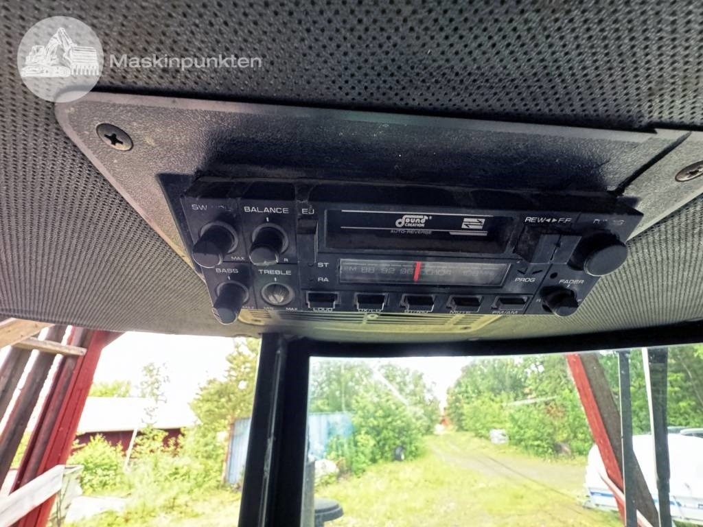 Traktors John Deere 4240 QR: foto 40