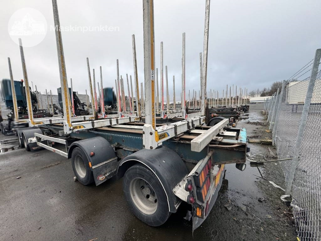 Jyki V 42 T0 - Kokvedēja piekabe: foto 3 Jyki V 42 T0 - Kokvedēja piekabe: foto 3