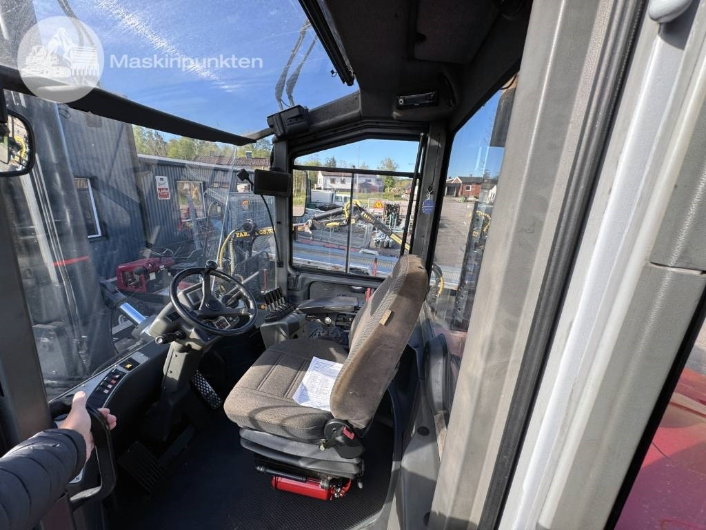 Dīzeļiekrāvējs Kalmar DCE 120: foto 40