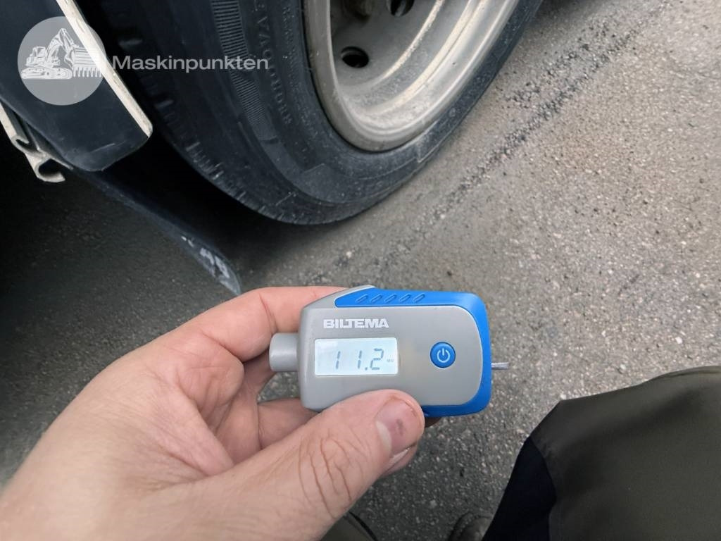 Puspiekabe slēgtā virsbūve Limetec PPU 342: foto 29