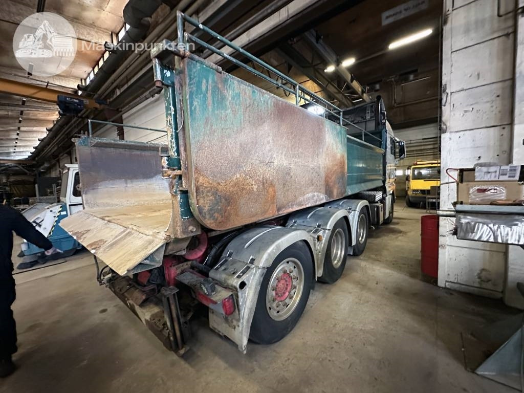 MAN TGX 35.540 - Pacēlājs ar āķi: foto 3 MAN TGX 35.540 - Pacēlājs ar āķi: foto 3