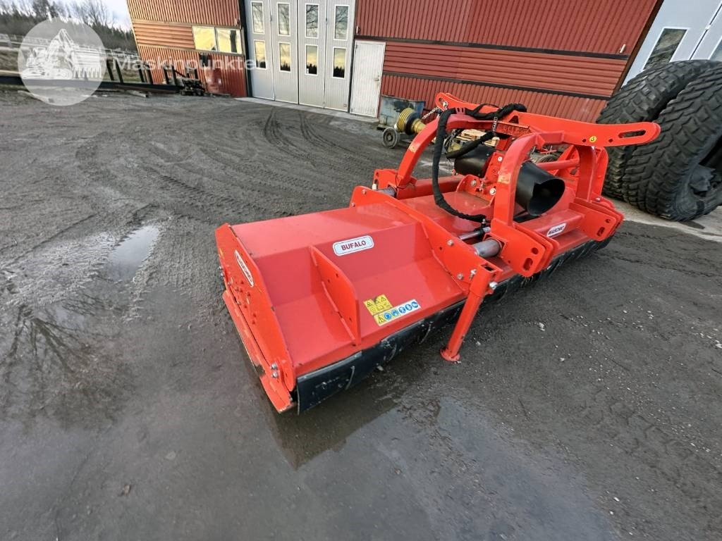 Maschio Buffalo 300 - Pļaujmašīna-smalcinātājs/ Mulčētājs: foto 5 Maschio Buffalo 300 - Pļaujmašīna-smalcinātājs/ Mulčētājs: foto 5