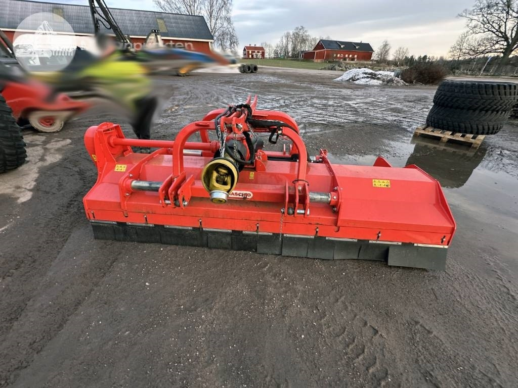 Maschio Buffalo 300 - Pļaujmašīna-smalcinātājs/ Mulčētājs: foto 1 Maschio Buffalo 300 - Pļaujmašīna-smalcinātājs/ Mulčētājs: foto 1