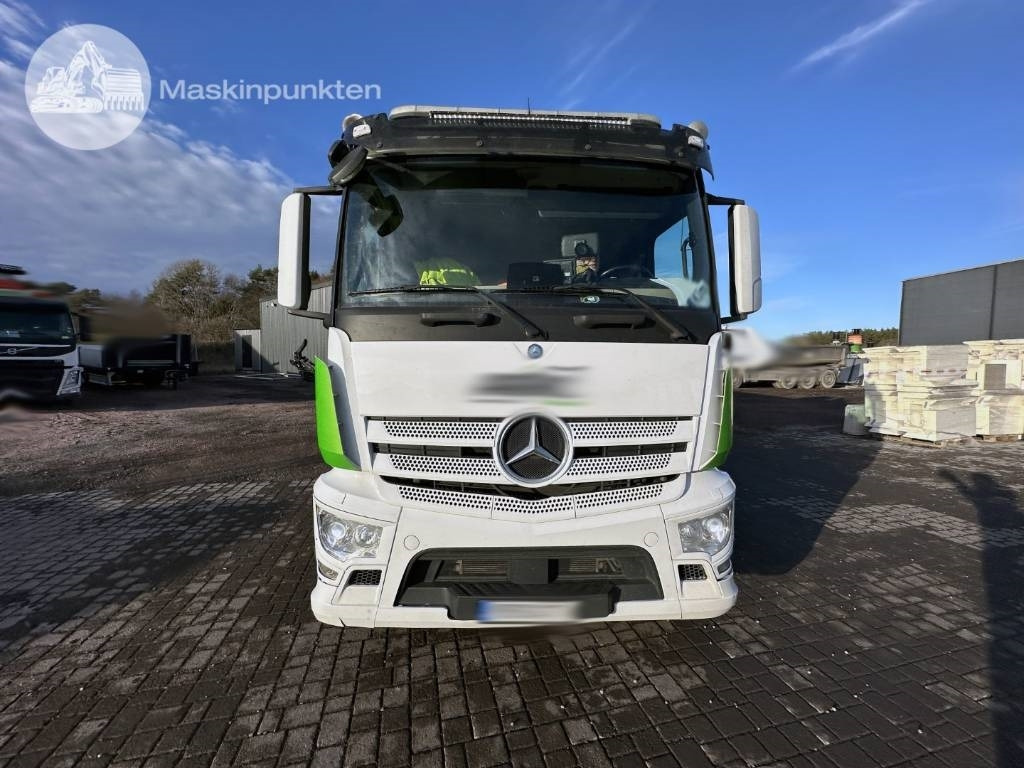 Mercedes-Benz 2543 - Kravas auto ar manipulatoru: foto 4 Mercedes-Benz 2543 - Kravas auto ar manipulatoru: foto 4