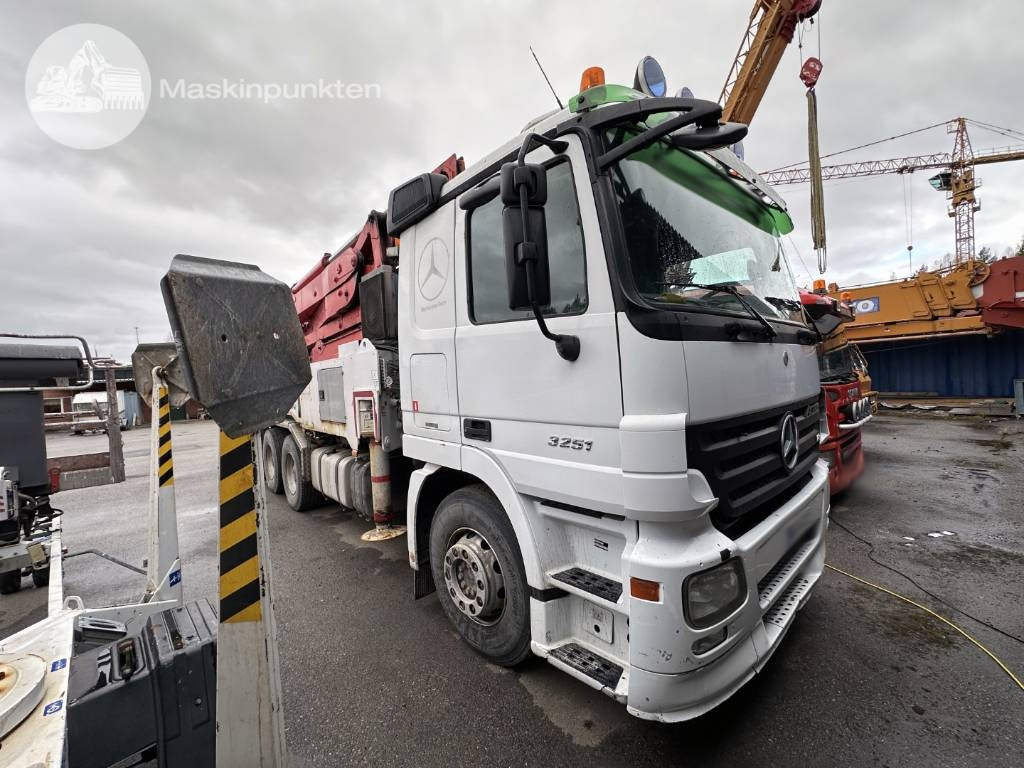 Mercedes-Benz 2651 L 8X4 Junjin jxzr42-5.16hp - Betonvedējs: foto 1 Mercedes-Benz 2651 L 8X4 Junjin jxzr42-5.16hp - Betonvedējs: foto 1