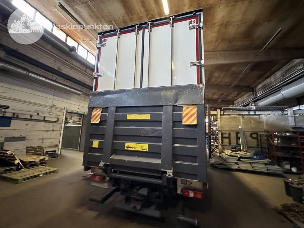 Mercedes-Benz Actros 2545 - Kravas automašīna ar slēgto virsbūvi: foto 5 Mercedes-Benz Actros 2545 - Kravas automašīna ar slēgto virsbūvi: foto 5