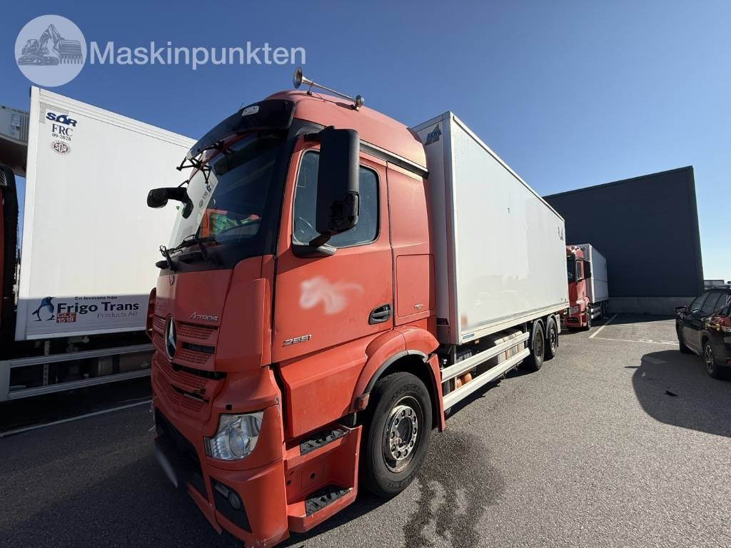 Mercedes-Benz Actros 2551 - Kravas automašīna refrižerators: foto 1 Mercedes-Benz Actros 2551 - Kravas automašīna refrižerators: foto 1