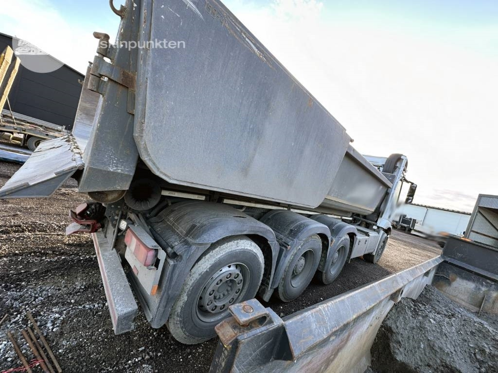 Mercedes-Benz Arocs 3251 - Pacēlājs ar āķi: foto 5 Mercedes-Benz Arocs 3251 - Pacēlājs ar āķi: foto 5