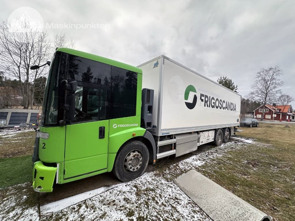 Mercedes-Benz Econic - Kravas automašīna ar slēgto virsbūvi: foto 3 Mercedes-Benz Econic - Kravas automašīna ar slēgto virsbūvi: foto 3