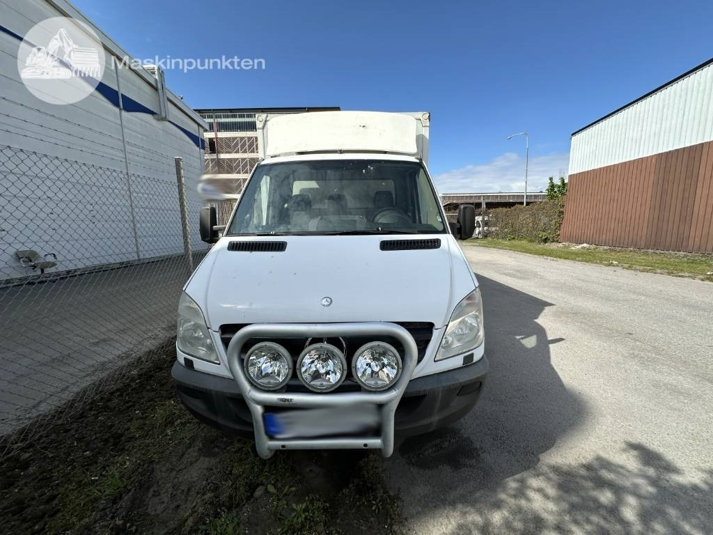 Mercedes-Benz Sprinter 315 CDI - Furgons ar slēgtā virsbūve: foto 2 Mercedes-Benz Sprinter 315 CDI - Furgons ar slēgtā virsbūve: foto 2