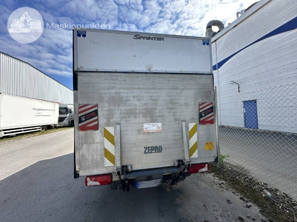 Mercedes-Benz Sprinter 315 CDI - Furgons ar slēgtā virsbūve: foto 5 Mercedes-Benz Sprinter 315 CDI - Furgons ar slēgtā virsbūve: foto 5