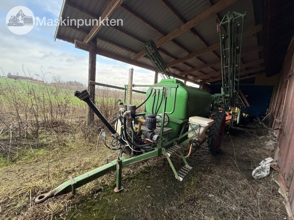 Moteska M2500 växtspruta - Piekabināmais miglotājs: foto 1 Moteska M2500 växtspruta - Piekabināmais miglotājs: foto 1