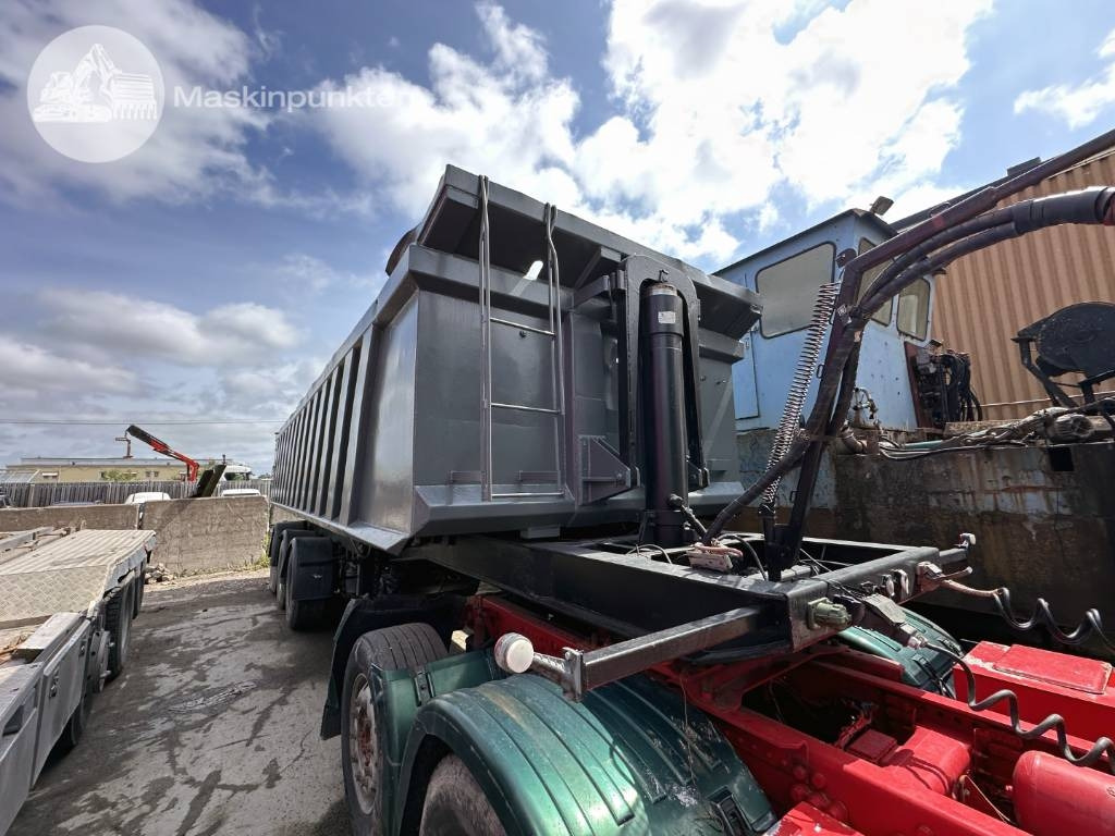 RKPS Tipptrailer - Piekabe pašizgāzējs: foto 1 RKPS Tipptrailer - Piekabe pašizgāzējs: foto 1