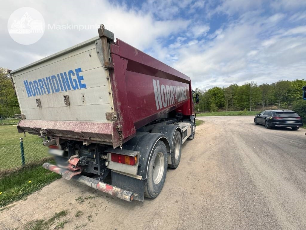 Scania G 400 - Kravas automašīna pašizgāzējs: foto 4 Scania G 400 - Kravas automašīna pašizgāzējs: foto 4