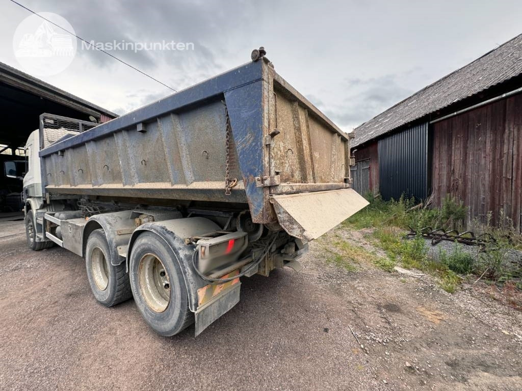 Scania P 124-360 - Pacēlājs ar āķi: foto 3 Scania P 124-360 - Pacēlājs ar āķi: foto 3