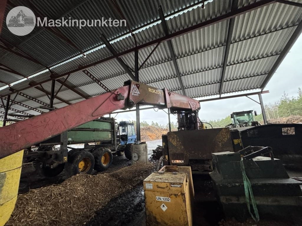 Scania P 124 G med Timberman - Kokvedējs: foto 5 Scania P 124 G med Timberman - Kokvedējs: foto 5