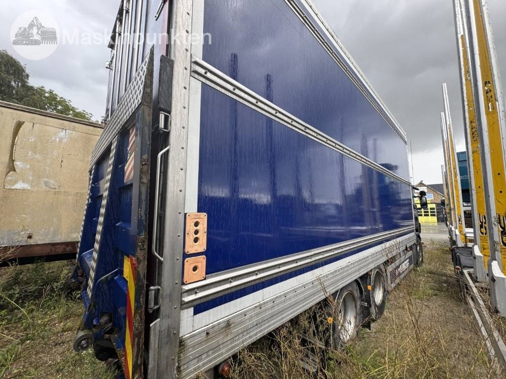 Scania R 420 LB - Kravas automašīna ar slēgto virsbūvi: foto 3 Scania R 420 LB - Kravas automašīna ar slēgto virsbūvi: foto 3