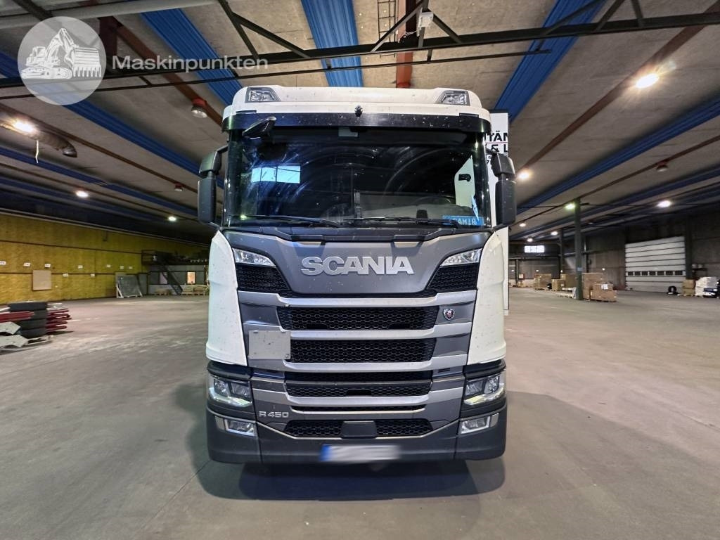 Scania R 450 - Kravas automašīna ar slēgto virsbūvi: foto 2 Scania R 450 - Kravas automašīna ar slēgto virsbūvi: foto 2