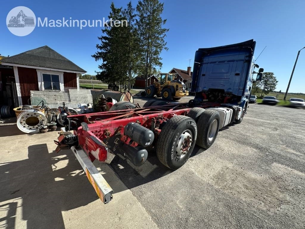 Scania R 560 LB - Šasija kravas automašīna: foto 5 Scania R 560 LB - Šasija kravas automašīna: foto 5