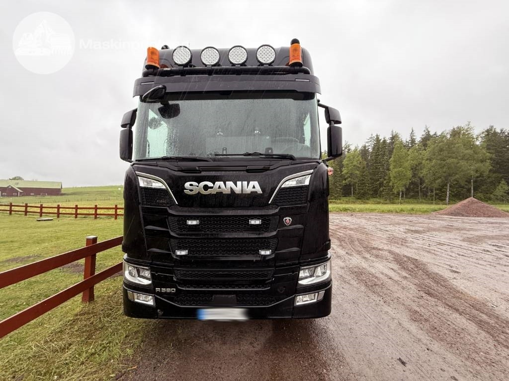 Scania R 580 - Kokvedējs: foto 2 Scania R 580 - Kokvedējs: foto 2