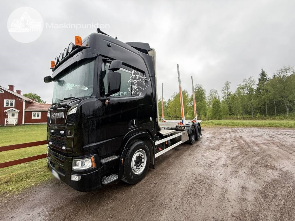 Scania R 580 - Kokvedējs: foto 1 Scania R 580 - Kokvedējs: foto 1