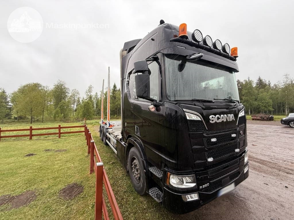 Scania R 580 - Kokvedējs: foto 3 Scania R 580 - Kokvedējs: foto 3