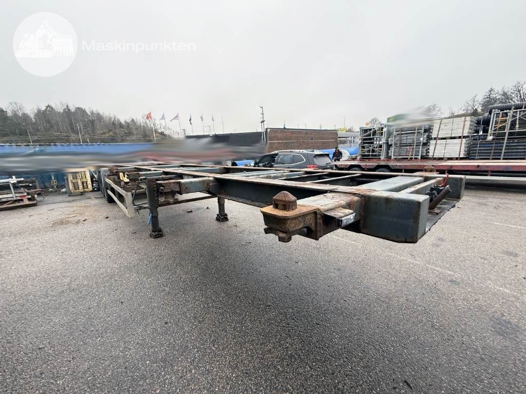Schweriner CS 40 - Puspiekabe noņemamā virsbūve/ Konteineru vedējs: foto 4 Schweriner CS 40 - Puspiekabe noņemamā virsbūve/ Konteineru vedējs: foto 4