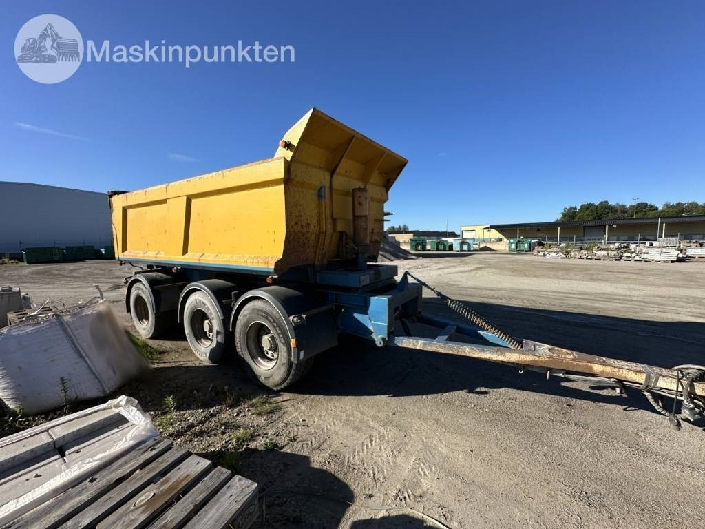 TRIOLIFT 0C0TTPS-3 - Piekabe pašizgāzējs: foto 3 TRIOLIFT 0C0TTPS-3 - Piekabe pašizgāzējs: foto 3