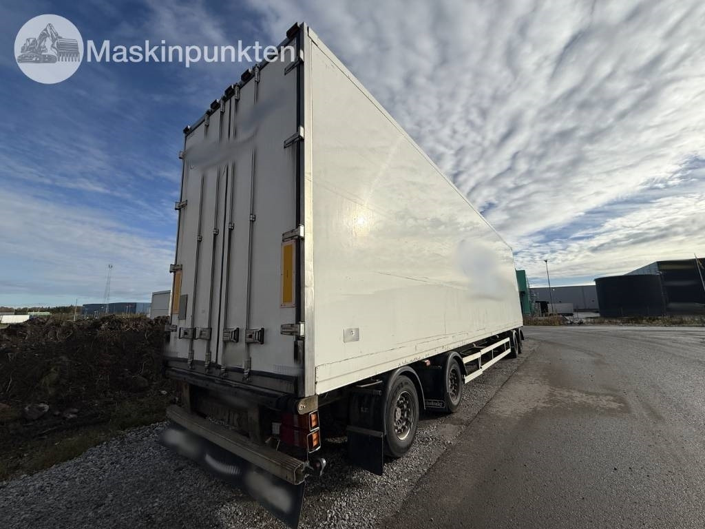 VAK V 4-40 Skåpsläp - Piekabe slēgtā virsbūve: foto 3 VAK V 4-40 Skåpsläp - Piekabe slēgtā virsbūve: foto 3