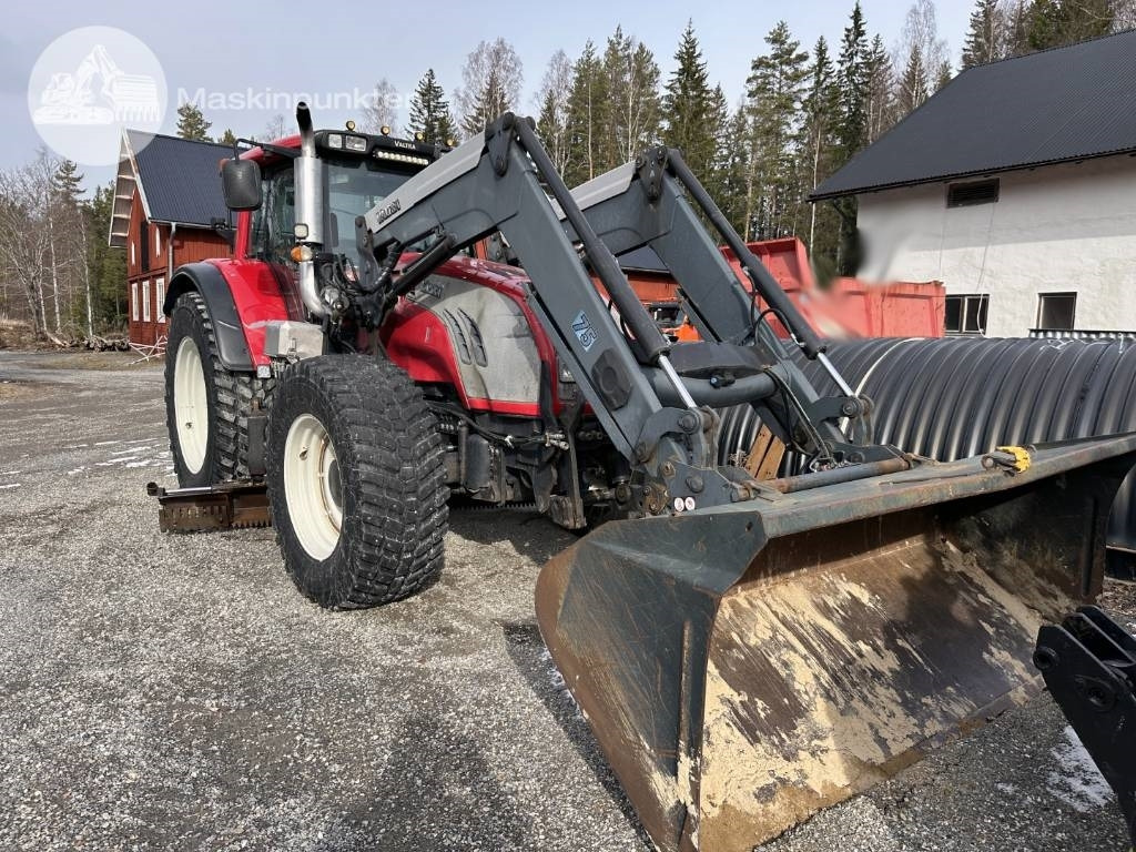 Valtra T 202 - Traktors: foto 3 Valtra T 202 - Traktors: foto 3