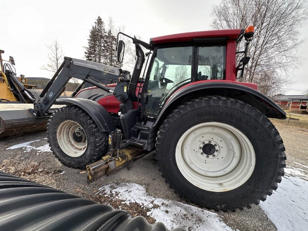 Valtra T 202 - Traktors: foto 2 Valtra T 202 - Traktors: foto 2