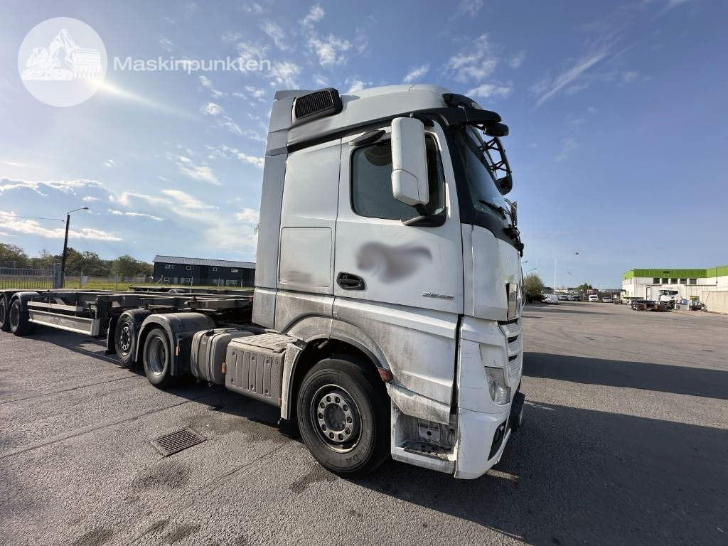Mercedes-Benz Actros 2545 - Vilcējs: foto 3 Mercedes-Benz Actros 2545 - Vilcējs: foto 3