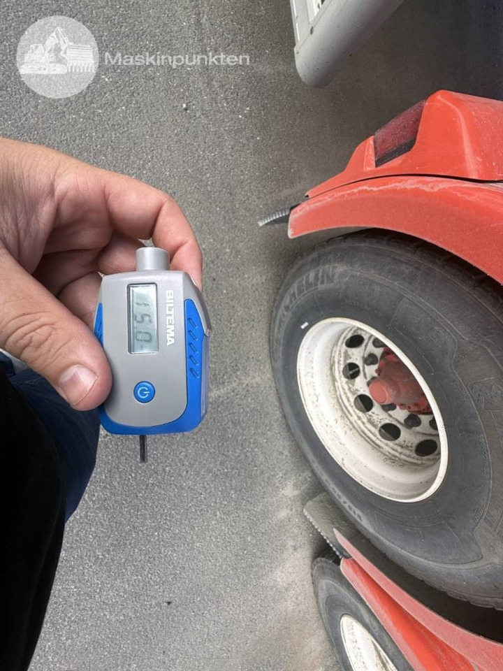 Vilcējs Scania R 500: foto 16