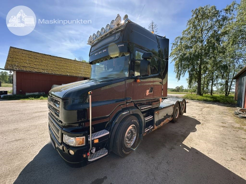 Scania R 620 LA - Vilcējs: foto 1 Scania R 620 LA - Vilcējs: foto 1