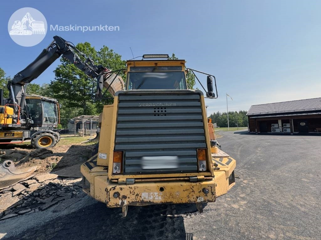 Volvo A 25 C - Artikulētias pašizgāzējs: foto 5 Volvo A 25 C - Artikulētias pašizgāzējs: foto 5