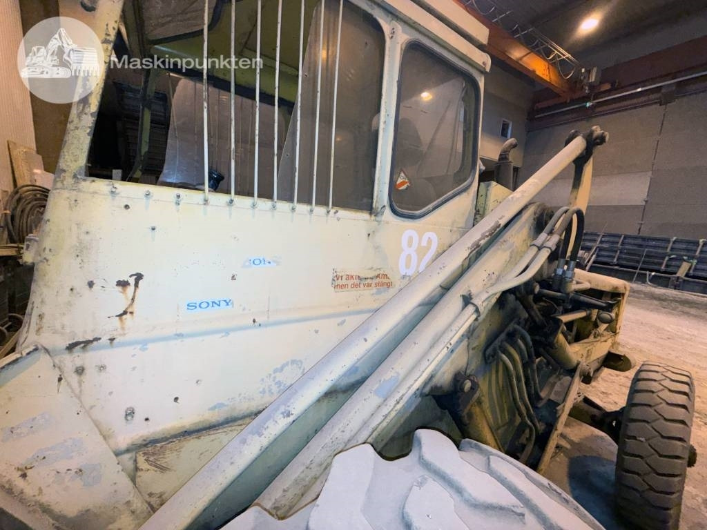 Riteņu iekrāvējs Volvo BM 2181 TD: foto 30