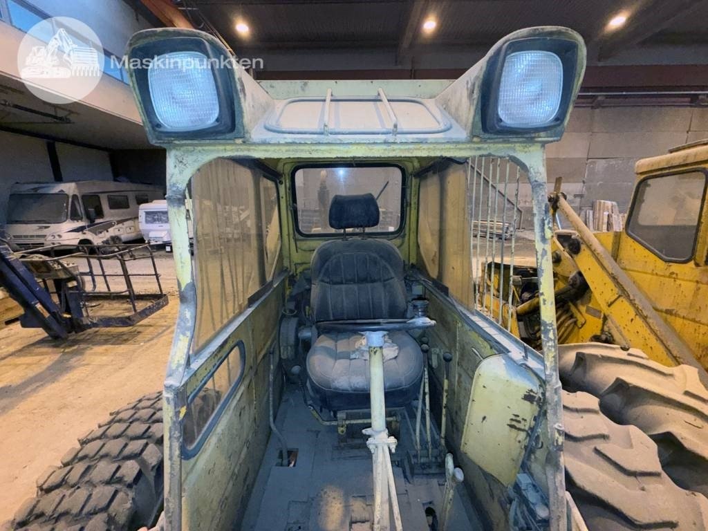 Riteņu iekrāvējs Volvo BM 2181 TD: foto 25