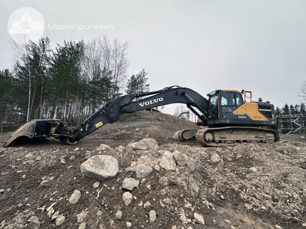 Volvo EC 300 EL - Kāpurķēžu ekskavators: foto 1 Volvo EC 300 EL - Kāpurķēžu ekskavators: foto 1