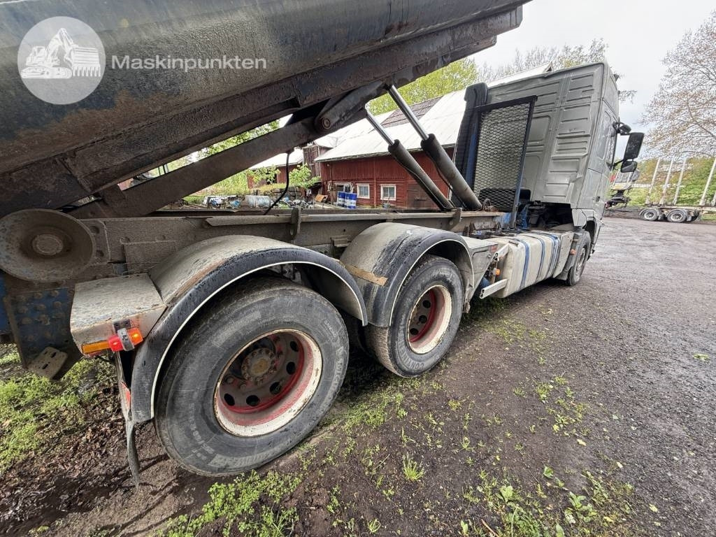 Volvo FH 16 660 - Pacēlājs ar āķi: foto 5 Volvo FH 16 660 - Pacēlājs ar āķi: foto 5