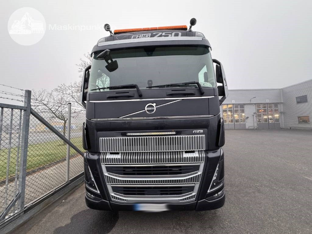 Volvo FH 16 750 - Kravas automašīna pašizgāzējs: foto 5 Volvo FH 16 750 - Kravas automašīna pašizgāzējs: foto 5